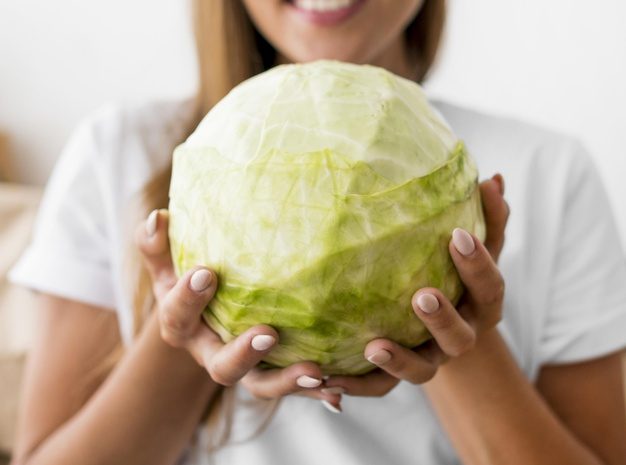 Dieta kapuściana – czy jest skuteczna? Efekty, zasady i jadłospis na tydzień