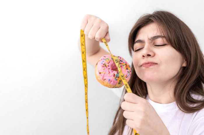Dietetyczny deser – 10 przepisów na niskokaloryczne słodkości