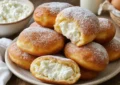 Pączki z serka wiejskiego - miękkie i domowe